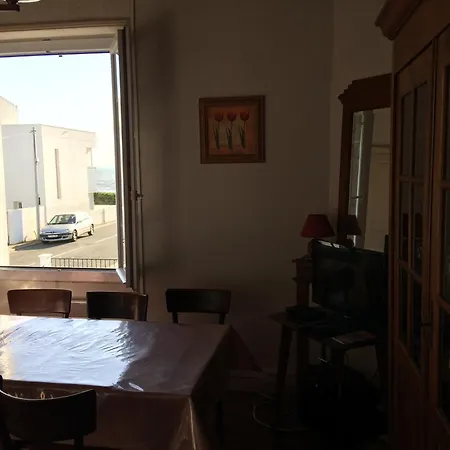 L'aurore - Maison De Confort Face A La Des 5 Pineaux
