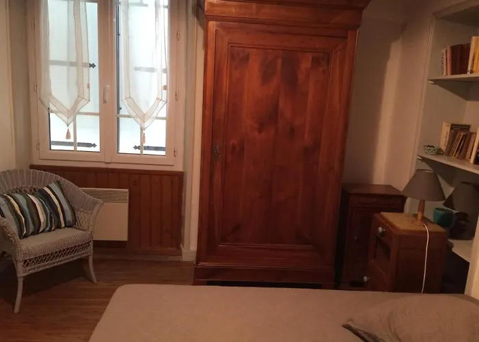 Apartamento L'aurore - Maison De Confort Face A La Des 5 Pineaux